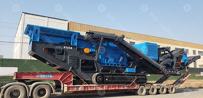 反擊式移動破碎站發貨現場