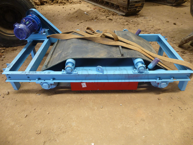 懸掛式自卸除鐵器